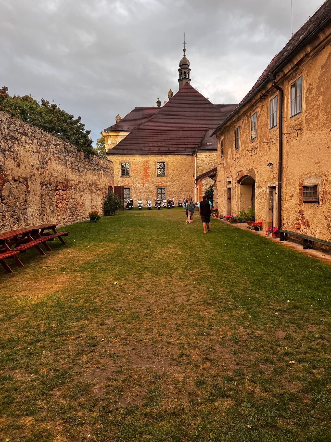 Srazvraji